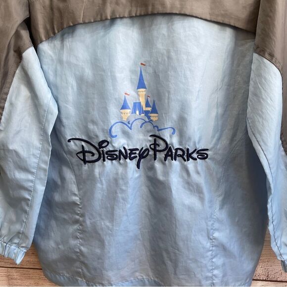 DISNEY PARKS EMBROIDERED WINDBREAKER IN BLUE AND GRAY - Picture 6 of 11